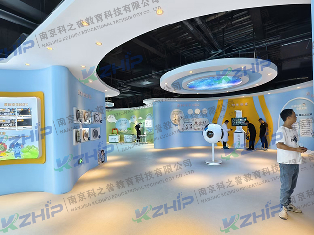 蘇州愛爾眼健康科普體驗(yàn)館璀璨綻放(圖2)